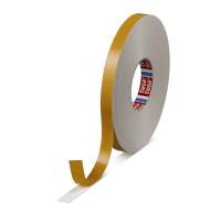 Dobbeltkl&aelig;bende tape, TESA 4957, 19 mm x 25.00 m, samlet tykkelse 1100 &micro;m kernediameter: 76 mm, Rulle polyethylen-skum, Akryl, hvid kasse a 16 ruller, palle a 768 ruller