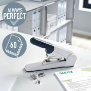 H&aelig;ftemaskine, Leitz K8, st&oslash;rrelse: 25/10 antal ark: 40