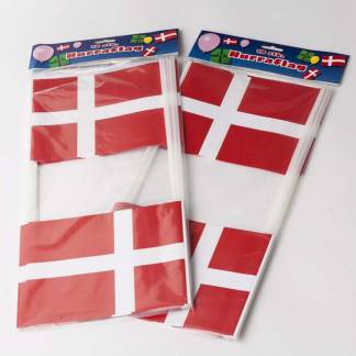 Flag, 190 x 145 mm, plastik, R&oslash;d og hvid Paper on stick, pakke a 10 stk F&oslash;devaregodkendt