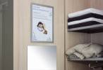 Skilt DURAFRAME&reg; selvkl&aelig;bende A4 m/s&oslash;lv ramme 2stk/pak