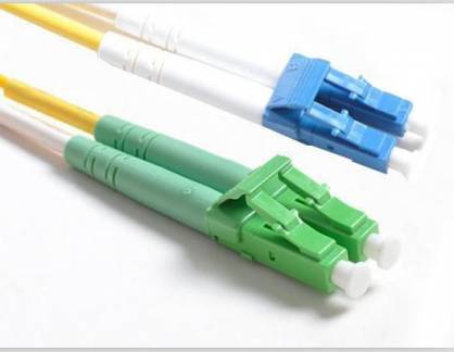  LC/UPC-LC/APC 5m OS2 Fibre 